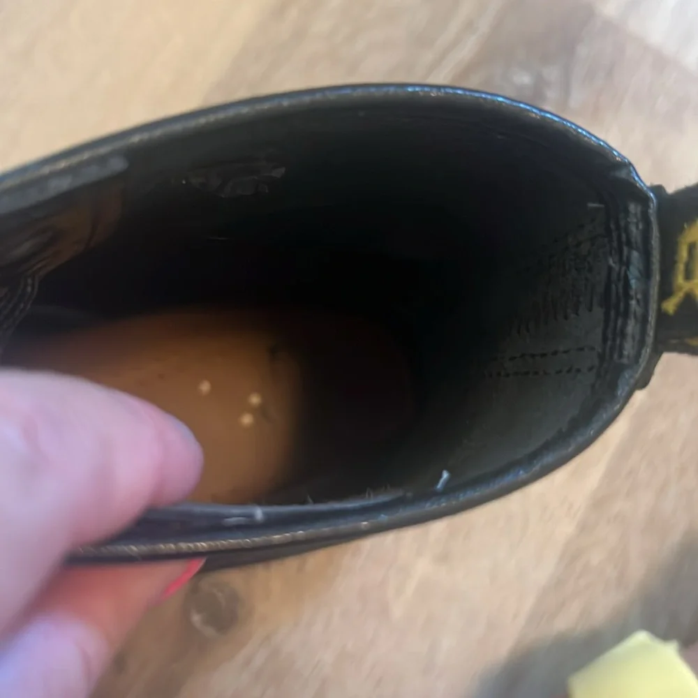 Dr.Martens Black Ankle Boots Size EU38 / 7 Gently Used